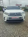 2017 Toyota Highlander LE Plus 4x4 V6 SUV - 1