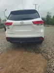 2017 Toyota Highlander LE Plus 4x4 V6 SUV - 3