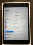 Apple iPad mini 4 128GB Silver - 1