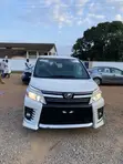 Toyota Voxy 2015 White - 2