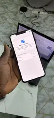 Apple iPhone 11 Pro Max 64GB Gold - 2