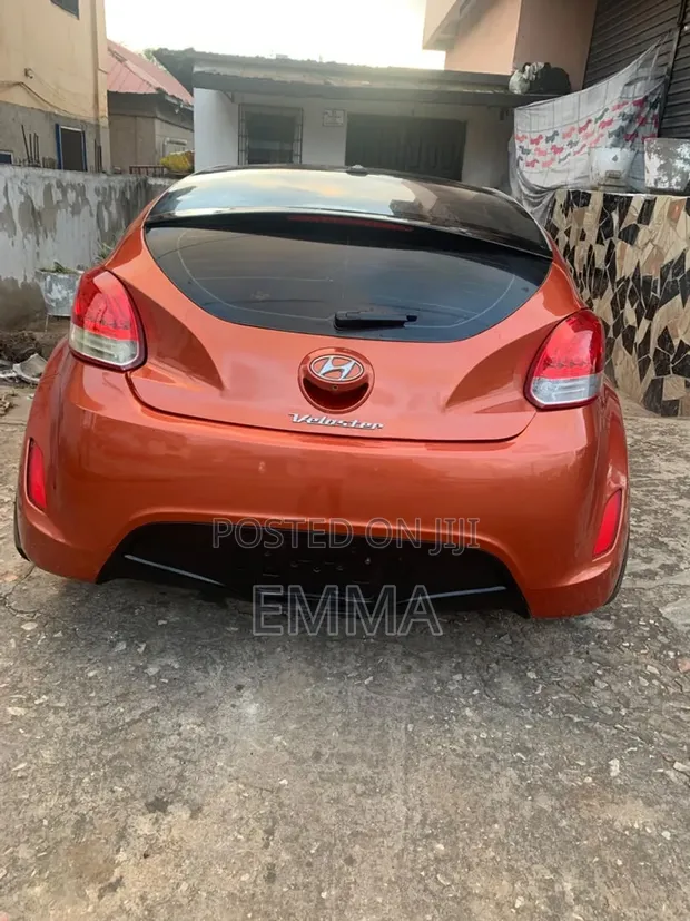 Hyundai Veloster 2015 Red - 1