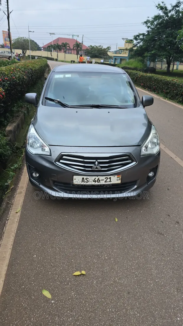 Mitsubishi Mirage 2018 Gray - 1