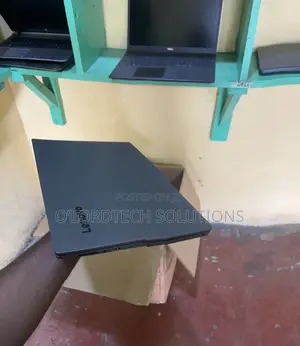Lenovo V130-15IKB Laptop: Intel Core i5, 8GB RAM, 500GB HDD