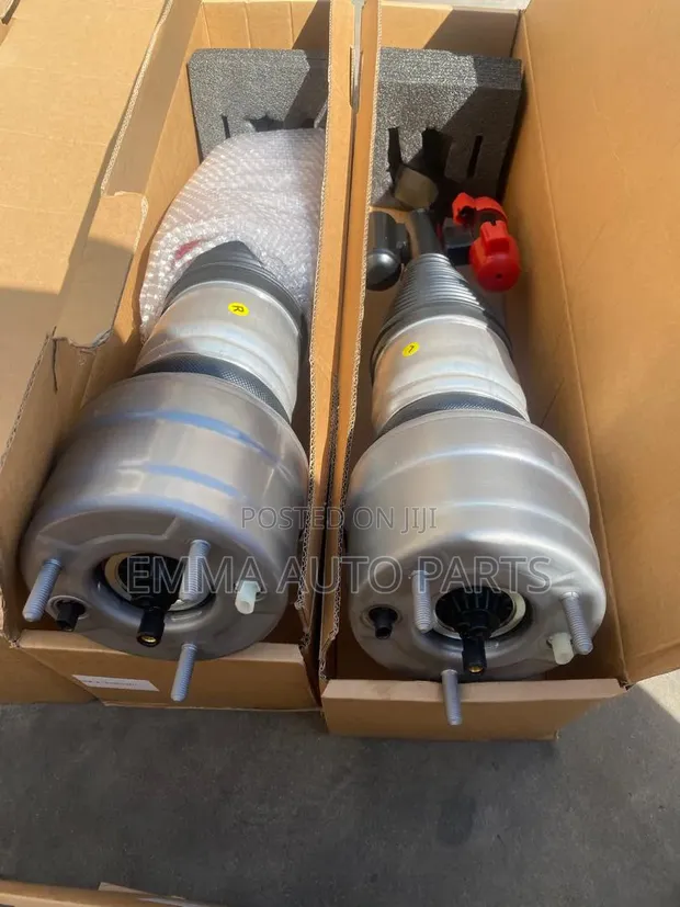 Mercedes-Benz W253 Front Air Suspension - 1