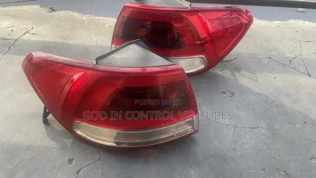 Kia Sorento 2016 LED Tail Light Pair - 1