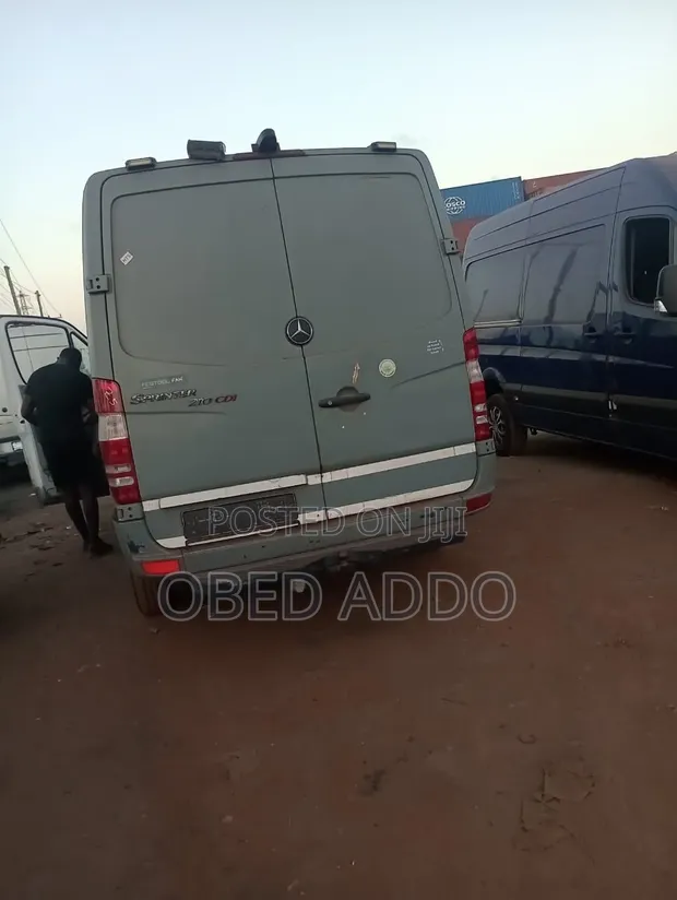 Mercedes-Benz Sprinter 2010 - Grey - 1