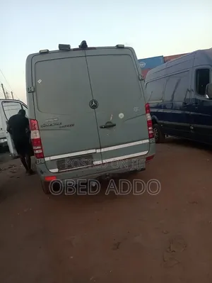 Mercedes-Benz Sprinter 2010 - Grey