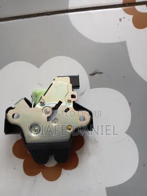 Toyota Corolla 2015 Boot Locker