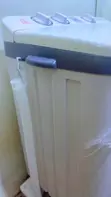 10kg Twin-Tub Washing Machine with Spin-Dry & Blue Light Sterilization - 4