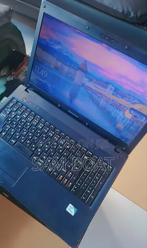 Lenovo G560 Laptop 4GB RAM, 320GB HDD+SSD