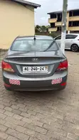 Hyundai Accent SE Sedan 2017 Gray - 3