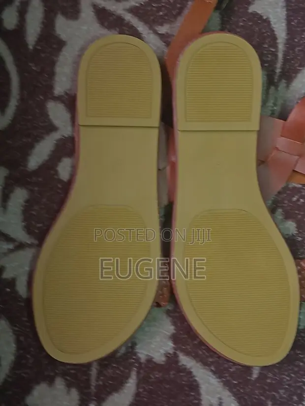 Women's Leather Strap Sandals - 1