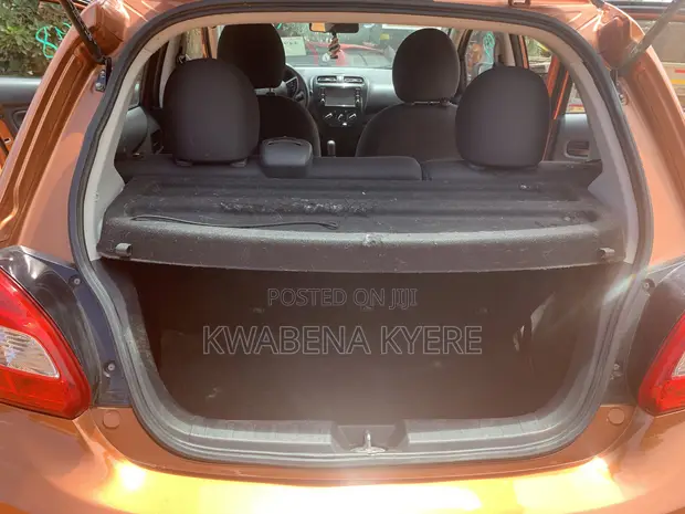 Mitsubishi Mirage ES 2018 Orange - 1