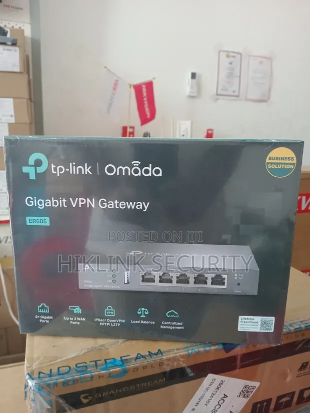 TP-Link ER605 Gigabit VPN Gateway - 1