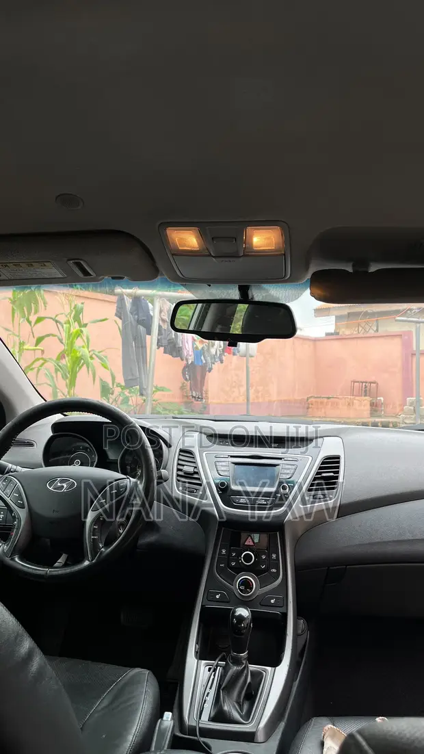 2015 Hyundai Elantra SE Sedan (1.8L) - 1