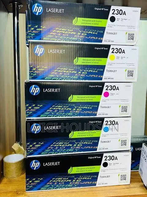 HP W2303 Toner Cartridges - 1