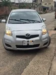 Toyota Vitz 1.0 FWD 5dr 2010 Gray - 2