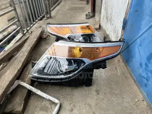Ford Explorer 2012-2015 Headlight Pair