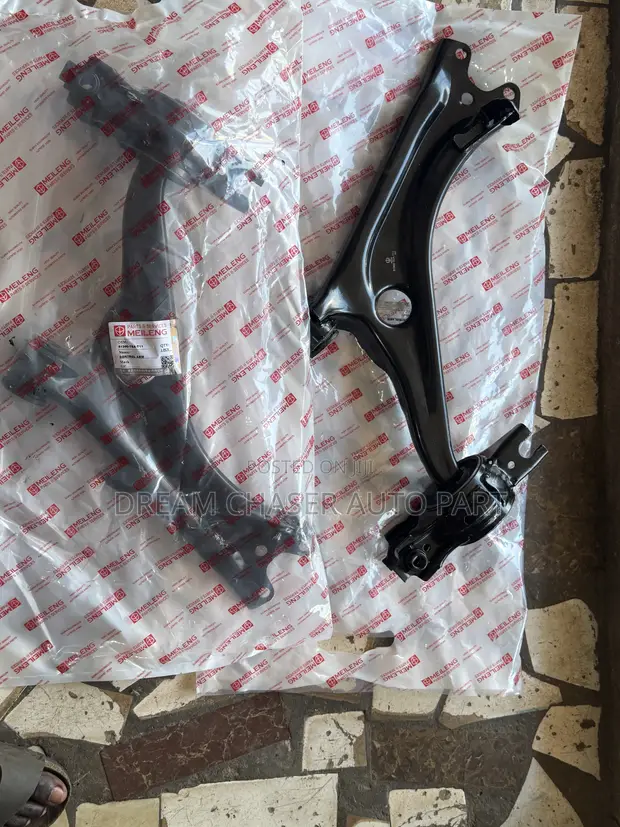 Honda Civic Lower Arm Pair (2016-2021) - 1