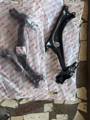 Honda Civic Lower Arm Pair (2016-2021)
