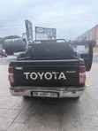 Toyota Hilux 2015 Black - 1