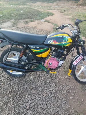 Bajaj Boxer 125 (2026) - Black