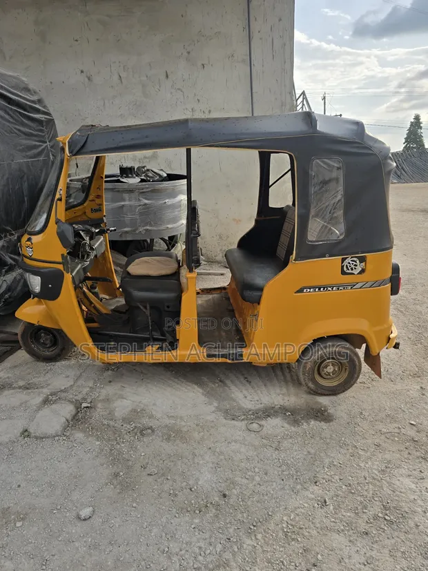 TVS Three-Wheeler Motorcycle - Yellow - 1