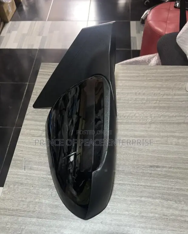 Hyundai Elantra 2020 Driver's Mirror with Sensor - 1