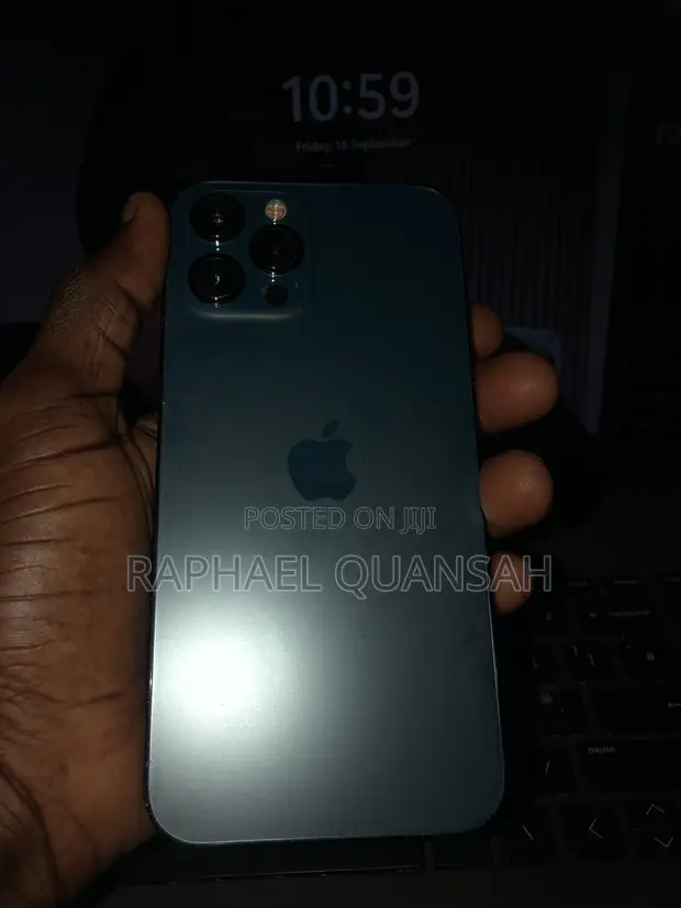 Apple iPhone 12 Pro Max 128GB Blue - 1
