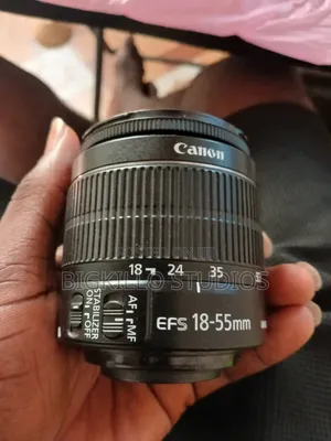 Canon EF-S 18-55mm f/3.5-5.6 Zoom Lens