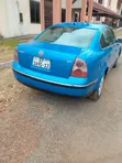 Volkswagen Passat 2004 Blue - 4