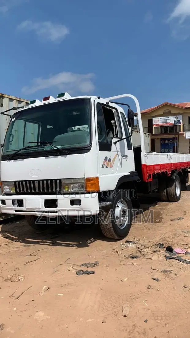 Kia Rhino 2 K2500 Truck 2004 White - 1