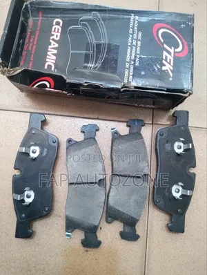 Centric Brake Pads for Dodge Durango & Jeep Grand Cherokee (USA)