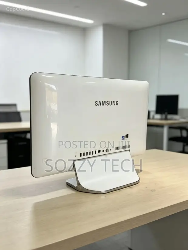 Samsung DM505A2G All-in-One Desktop PC - 1