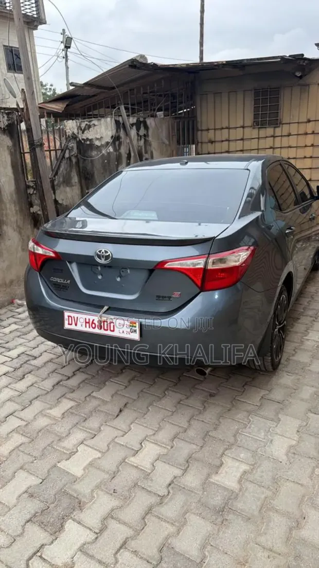 Toyota Corolla 2016 Blue - 1