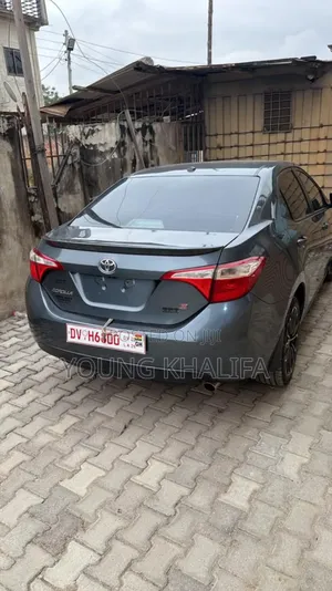 Toyota Corolla 2016 Blue