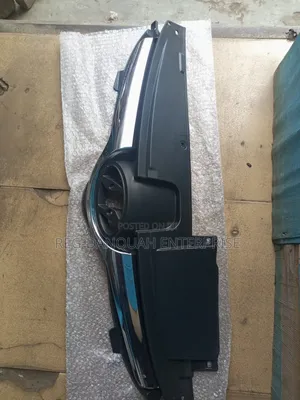 Hyundai Elantra 2014-2016 Top Grille/Shells