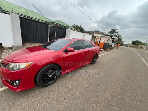 Toyota Camry 2014 Red - 1