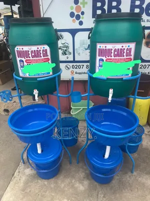 Veronica Bucket Hand-Washing Station