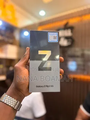 New Samsung Galaxy Z Flip 3 128GB Black
