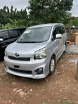 Toyota Voxy 2012 Silver - 5