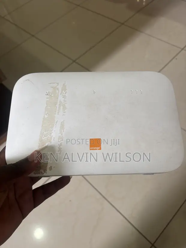 Huawei Orange Flybox B622-335 4G+ Router - 1