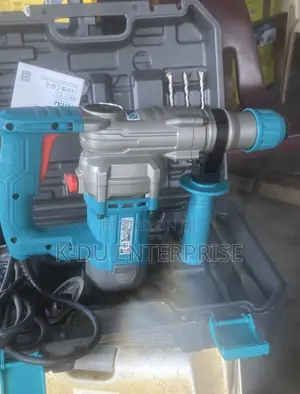 Total 1050W Rotary Hammer with 5 Bits