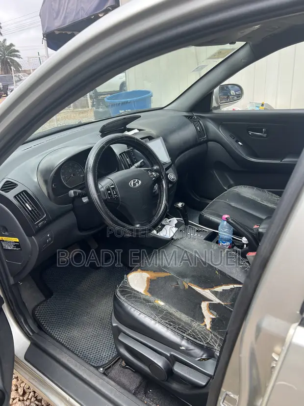Hyundai Elantra 2010 Gray - 1