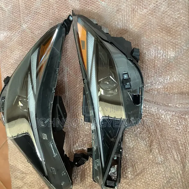 Hyundai Elantra 2022 Headlight (Left & Right) - 1