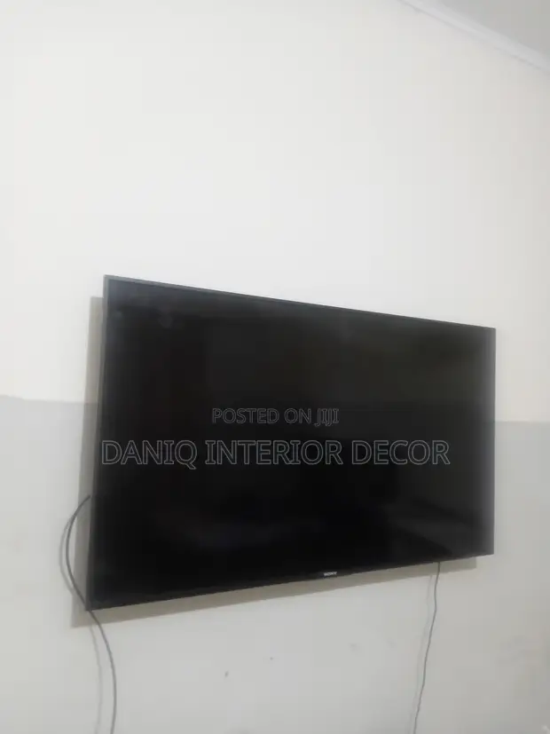 TCL 55-inch Smart TV - 1