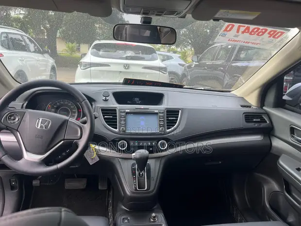 Honda CR-V 2016 White Urban Edition - 1