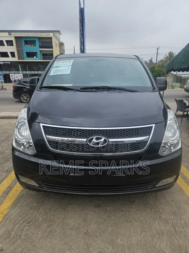 Hyundai Starex 2015 Black - 1