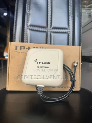 TP-Link 2.4GHz 9dBi Outdoor Directional Panel Antenna